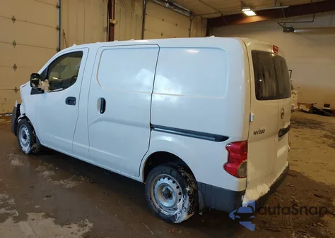 2015 Nissan Nv200 S z USA, uszkodzony, nr VIN 3N6CM0KN0FK702246